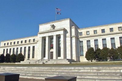 Phó Chủ tịch Fed để ngỏ khả năng tăng lãi suất