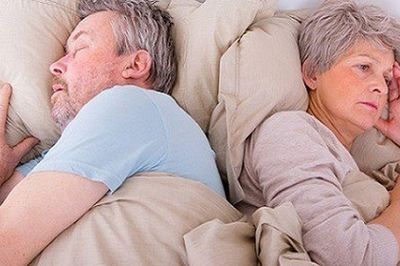 Vì sao nhiều cặp vợ chồng tuổi 50-60 ngủ riêng? Sự thật không phải ai cũng biết