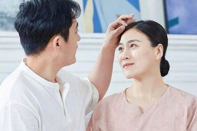 Phụ nữ sau tuổi 55 muốn hôn nhân êm ấm: Đừng từ chối chồng 4 'nhu cầu' khó nói này