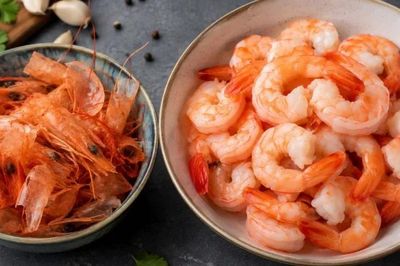Thịt tôm hay vỏ tôm mới giàu canxi hơn?
