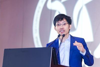 Chân dung nhà sáng lập DeepSeek, tỷ phú AI giàu nhất thế giới