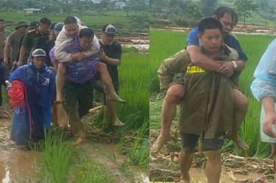 Gần 2 giờ giải cứu 2 người đàn ông mắc kẹt giữa suối lũ ở Lai Châu