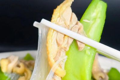Tôi tiếc vì không phát hiện ra món này sớm hơn, đặc biệt là việc kết hợp nguyên liệu khiến món ăn ngon bất ngờ