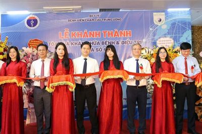 Thứ trưởng Thường trực Bộ Y tế: Công trình mới phải mang lại chất lượng điều trị tốt hơn cho người bệnh