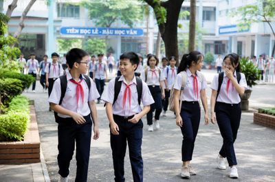 6 trường công Hà Nội thu học phí riêng, cao nhất 4,5 triệu đồng/tháng: Phụ huynh phải đóng thêm gì?