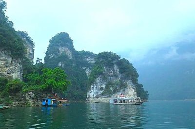 Đánh thức tiềm năng du lịch hồ Na Hang