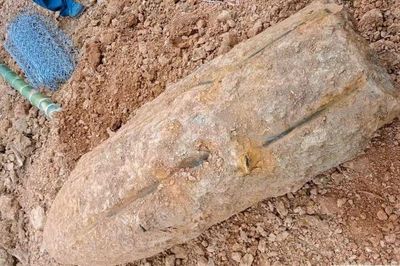 Nghệ An: Phát hiện quả bom nặng 350kg khi đào móng xây nhà
