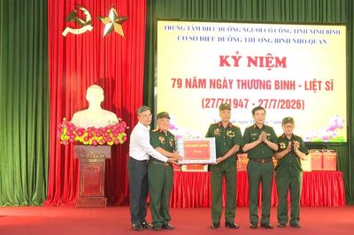 [Video] Đại tướng Phan Văn Giang thăm thương bệnh binh tại Ninh Bình