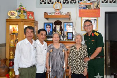 Hành trình tìm cha tại Công viên Lê Thị Riêng của gia đình chiến sĩ biệt động