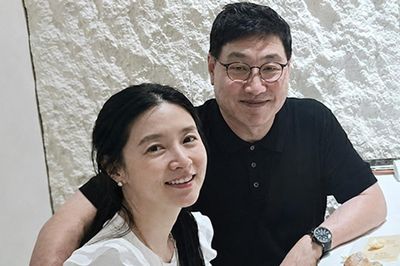 Nàng Dae Jang Geum tuổi 55 giàu có, viên mãn bên chồng đại gia hơn 20 tuổi