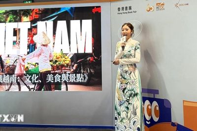 Đại diện thế hệ trẻ Việt lan tỏa giá trị văn hóa tại Hội chợ Sách Hong Kong