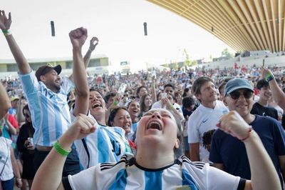 Argentina cân nhắc cho công chức nghỉ làm đón đội tuyển sau chung kết World Cup