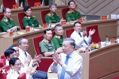 Tổng Bí thư, Chủ tịch nước dự Gặp mặt kỷ niệm 64 năm Ngày truyền thống lực lượng Cảnh sát nhân dân