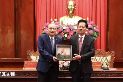 Nhà đầu tư Kazakhstan muốn xây nhà máy chế biến 1 triệu tấn vỏ trấu ở Đồng Tháp