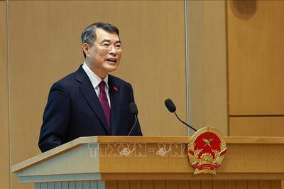 Chuyển mạnh từ nhận diện, tháo gỡ khó khăn sang hoàn thiện nền tảng kiến tạo phát triển