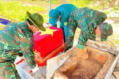 Hành trình 'trả lại tên' cho các anh hùng liệt sĩ