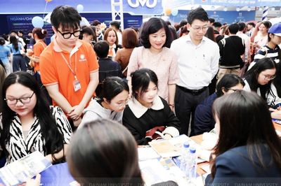 Trường đại học dành quỹ học bổng 55 tỷ đồng tiếp sức tân sinh viên