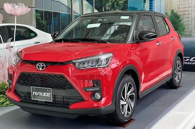 Giá xe Toyota Raize niêm yết và lăn bánh tháng 7/2026