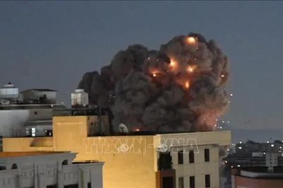 Iran kêu gọi tiết kiệm điện giữa làn sóng không kích của Mỹ