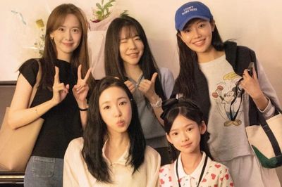 YoonA, Sooyoung và Sunny hội ngộ cổ vũ Tiffany