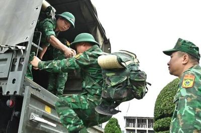 Bộ đội Biên phòng Lai Châu điều 32 chiến sĩ cứu hộ vùng lũ Than Uyên
