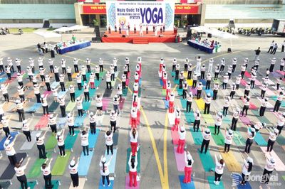 Yoga giúp cơ thể dẻo dai, tinh thần thư thái