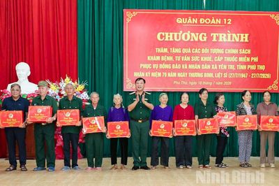 Bệnh viện Quân y 5 khám bệnh, cấp thuốc miễn phí tại Phú Thọ