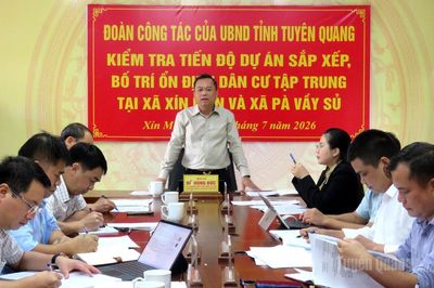 Phó Chủ tịch UBND tỉnh Đỗ Hùng Đức kiểm tra tiến độ các dự án bố trí ổn định dân cư tại xã Pà Vầy Sủ và Xín Mần