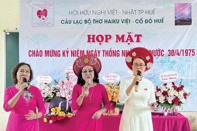 Sôi nổi phong trào thơ ca xứ Huế
