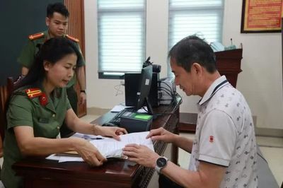 Hoàn thiện pháp luật về định danh và xác thực điện tử cho xã hội số