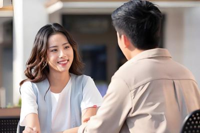 Quen nhau trên Facebook hơn 1 tháng, tôi cứ ngỡ gặp được chân ái, ai ngờ buổi hẹn đầu tiên khiến tôi sốc đến ngỡ ngàng