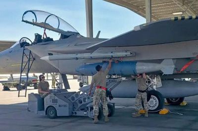 Máy bay F-15EX Eagle II thực hiện cuộc thử nghiệm thả bom đầu tiên