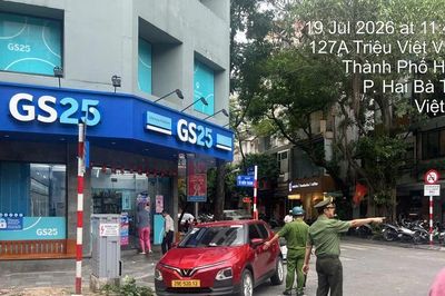 Quyết liệt xử lý vi phạm trật tự đô thị tại phường Hai Bà Trưng