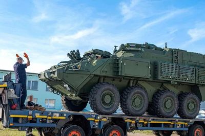 Ukraine nhận thêm hàng loạt thiết giáp chở quân LAV 6.0 ACSV tối tân từ Canada