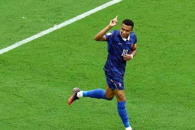 Mbappe trở thành cầu thủ ghi bàn nhiều nhất mọi thời đại tại World Cup