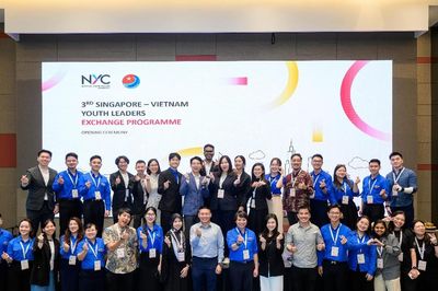 Đoàn đại biểu Việt Nam tham dự Chương trình Trao đổi Lãnh đạo Thanh niên Việt Nam – Singapore