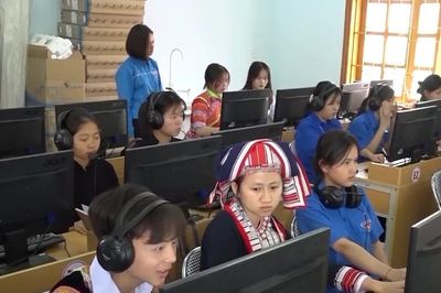 [Video] Đề xuất hỗ trợ sinh viên dân tộc thiểu số rất ít người 150% mức lương cơ sở mỗi tháng