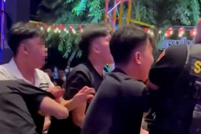 Điều tra vụ đánh nhau trong quán nhậu ở xã Hóc Môn