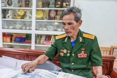 Chuyện người lính già hơn 20 năm băng rừng tìm hài cốt liệt sĩ
