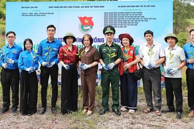 Hàng nghìn cây giống, nhiều công trình tuổi trẻ đến với vùng biên Chi Ma