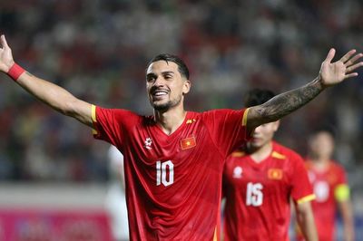 Tuyển Việt Nam 4-0 Myanmar: Phía sau màn 'tổng duyệt' tưng bừng