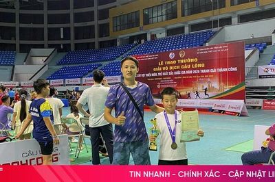 Tay vợt 8 tuổi người Hà Tĩnh giành HCĐ giải cầu lông trẻ quốc gia