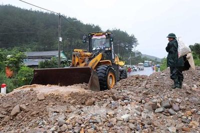 Quốc lộ 32 qua Mường Than (Lai Châu) thông xe sau mưa lũ