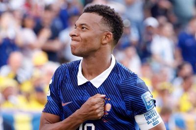 Ở tuổi 27, Mbappe đã là một huyền thoại World Cup