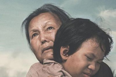 Nỗi đau thơ mộng trong Chiếc kén