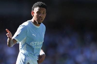 Tottenham đẩy mạnh thương vụ Savinho, Real Madrid khép lại cánh cửa với Rodri