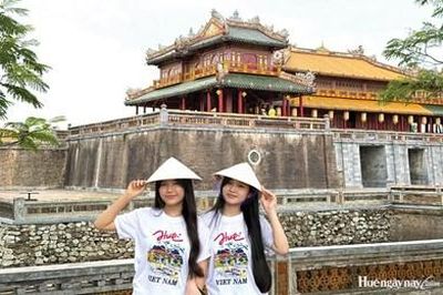 Huế - Từ thương hiệu quốc gia đến thương hiệu đô thị di sản
