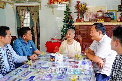 Thăm, tặng quà tri ân các Mẹ Việt Nam anh hùng