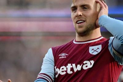 Jarrod Bowen cam kết tương lai với West Ham United