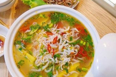 Gợi ý 5 món canh chua nấu dứa siêu ngon, đơn giản lại nấu nhanh, giúp giải ngán cho bữa cơm mùa hè